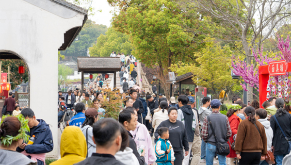 99f697dc3acc608e28a40d62141bc93b