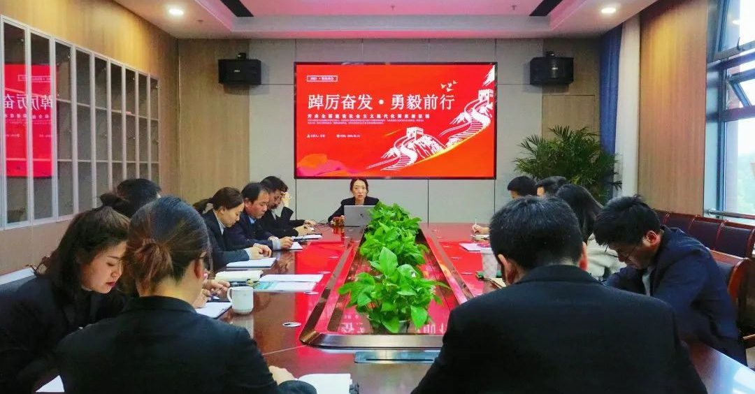 582b98eb7e7de53054db3d3d42e0c1cc