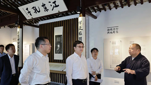 049ab2985d9155681b842fadda6d8704