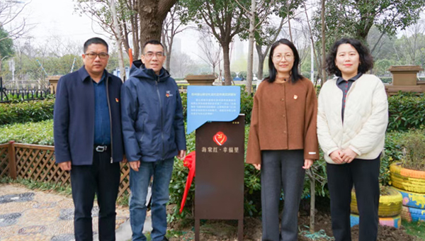 be3adeb3186c3d445b2171d63ea2a56e